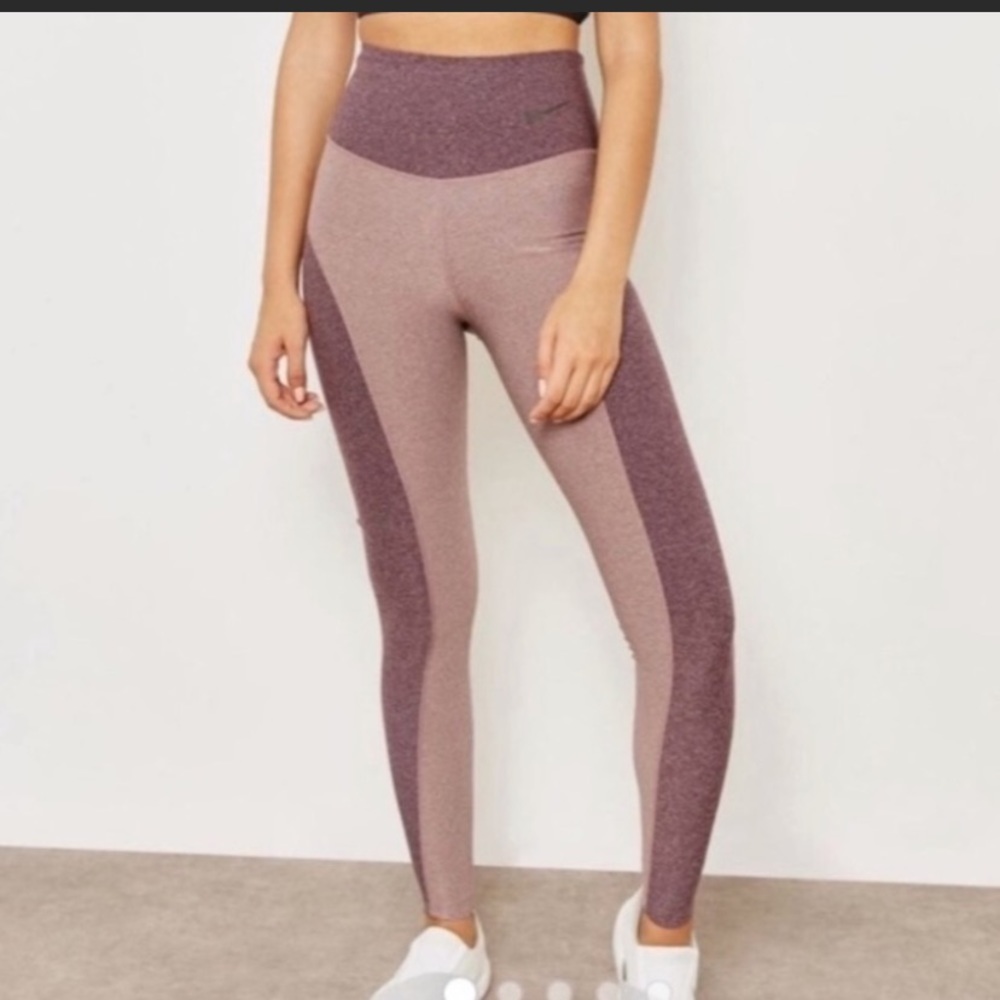NIKE Scultp Hyper Tight Fit Training Legging